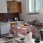 Ai Tre Archi Bed & Breakfast Spotorno