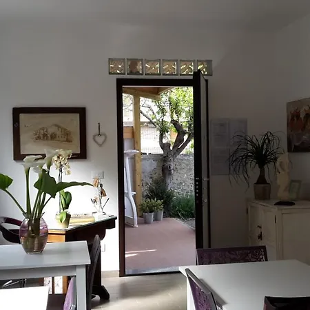 Bed & Breakfast Ai Tre Archi 3*