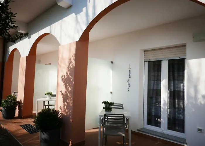 Ai Tre Archi Frühstückspension Spotorno