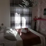 Bed & Breakfast Ai Tre Archi Spotorno
